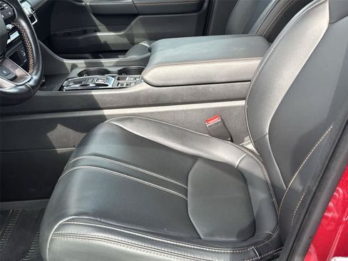 Used 2023 Honda Pilot TrailSport image 11