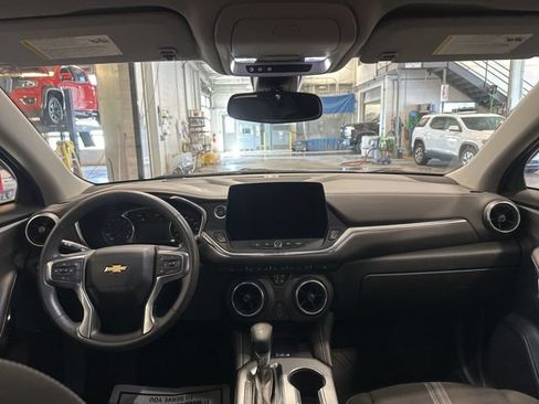 Used 2023 Chevrolet Blazer LT w/ Convenience Package FWD image 15