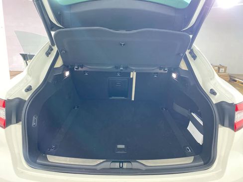 Used 2020 Maserati Levante GranLusso image 35