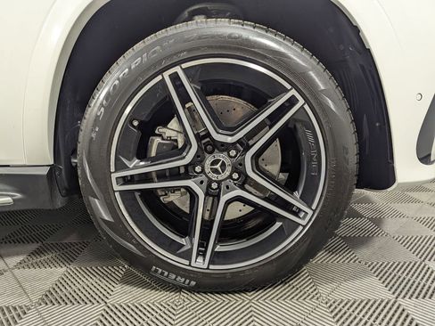 Used 2025 Mercedes-Benz GLS 450 4MATIC image 31