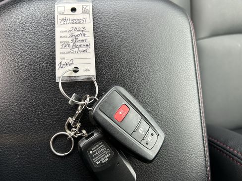 Certified 2023 Toyota 4Runner TRD Off-Road Premium image 30