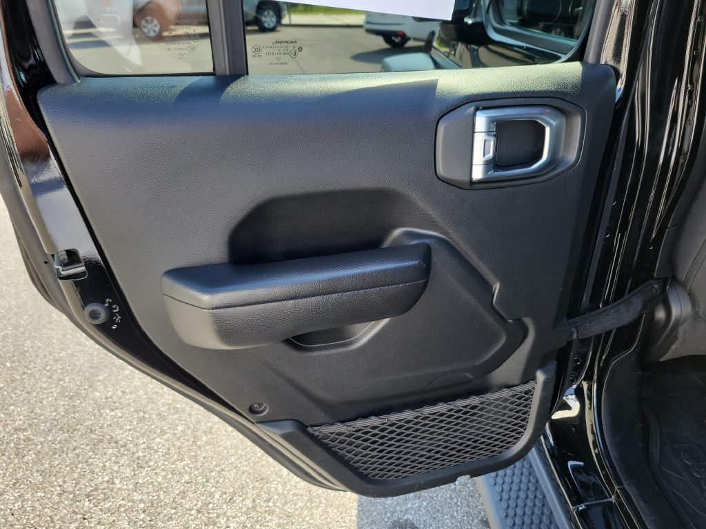 Used 2021 Jeep Wrangler Unlimited Sport AWD/4WD image 11