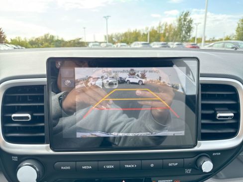 New 2026 Hyundai Venue SEL image 18