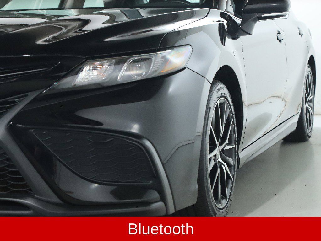 Used 2024 Toyota Camry SE FWD image 6