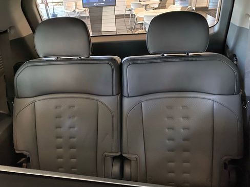 New 2026 Kia EV9 Wind image 28