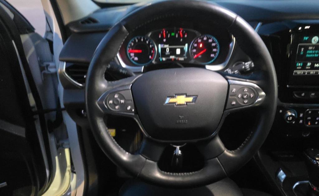 Used 2018 Chevrolet Traverse Premier FWD image 12