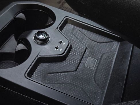 Used 2023 BMW iX xDrive50 w/ Premium Package image 23