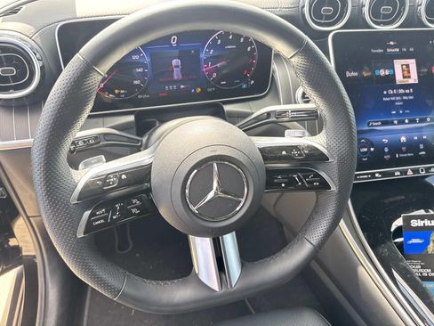 Used 2026 Mercedes-Benz GLC 300 4MATIC image 22