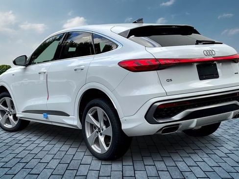 Used 2025 Audi Q5 Premium Plus AWD/4WD image 12