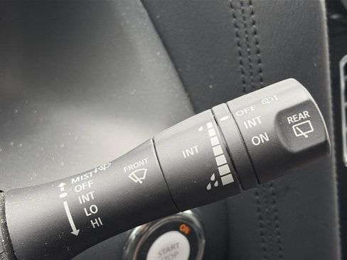 Certified 2024 Nissan Armada SL w/ Captain's Chairs Package image 25