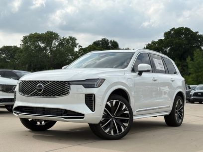 New 2025 Volvo XC90 T8 Plus w/ Protection Package Premier