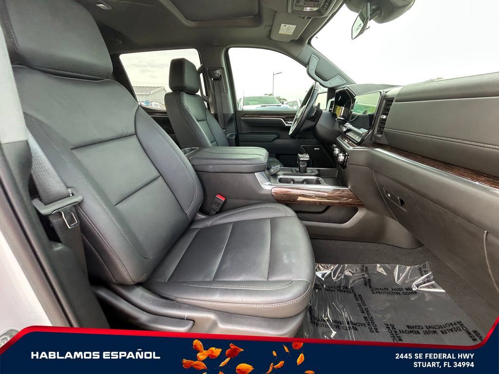 Used 2025 GMC Sierra 1500 Elevation w/ Elevation Premium Package AWD/4WD image 20