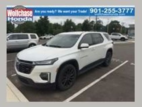 Used 2022 Chevrolet Traverse RS FWD image 1