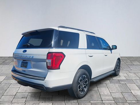 Used 2022 Ford Expedition XLT image 7