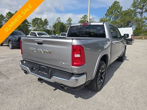 Used 2025 RAM 1500 Laramie AWD/4WD image 4