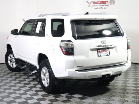 Used 2019 Toyota 4Runner SR5 AWD/4WD image 12