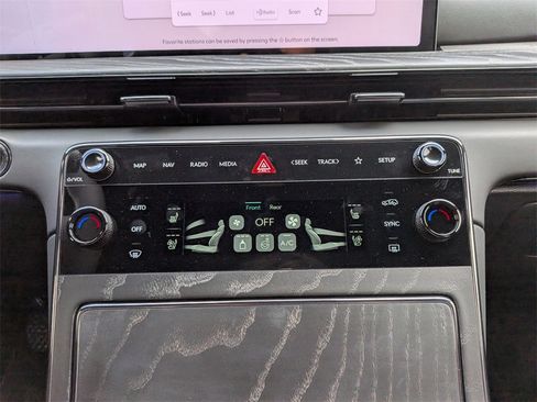 New 2026 Genesis GV80 3.5T Prestige image 23