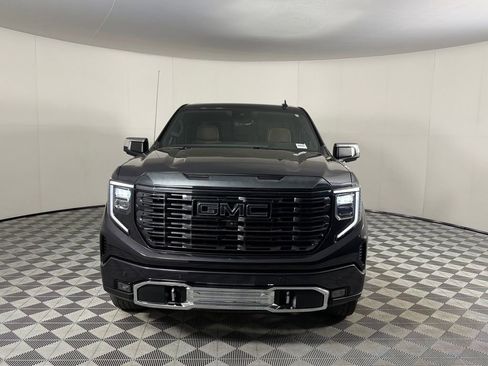 Used 2022 GMC Sierra 1500 Denali Ultimate AWD/4WD image 5