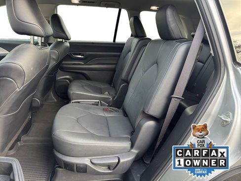 Used 2024 Toyota Grand Highlander XLE image 16