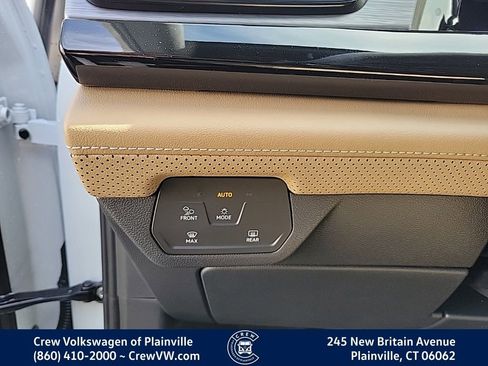 New 2026 Volkswagen Atlas Cross Sport SE image 29