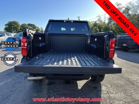 Used 2024 Toyota Tacoma TRD Off-Road image 21