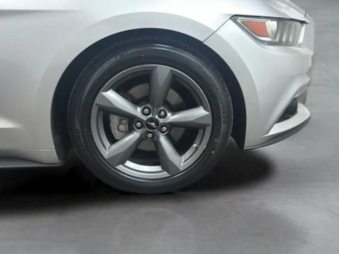 Used 2015 Ford Mustang Convertible w/ Equipment Group 051A RWD image 25