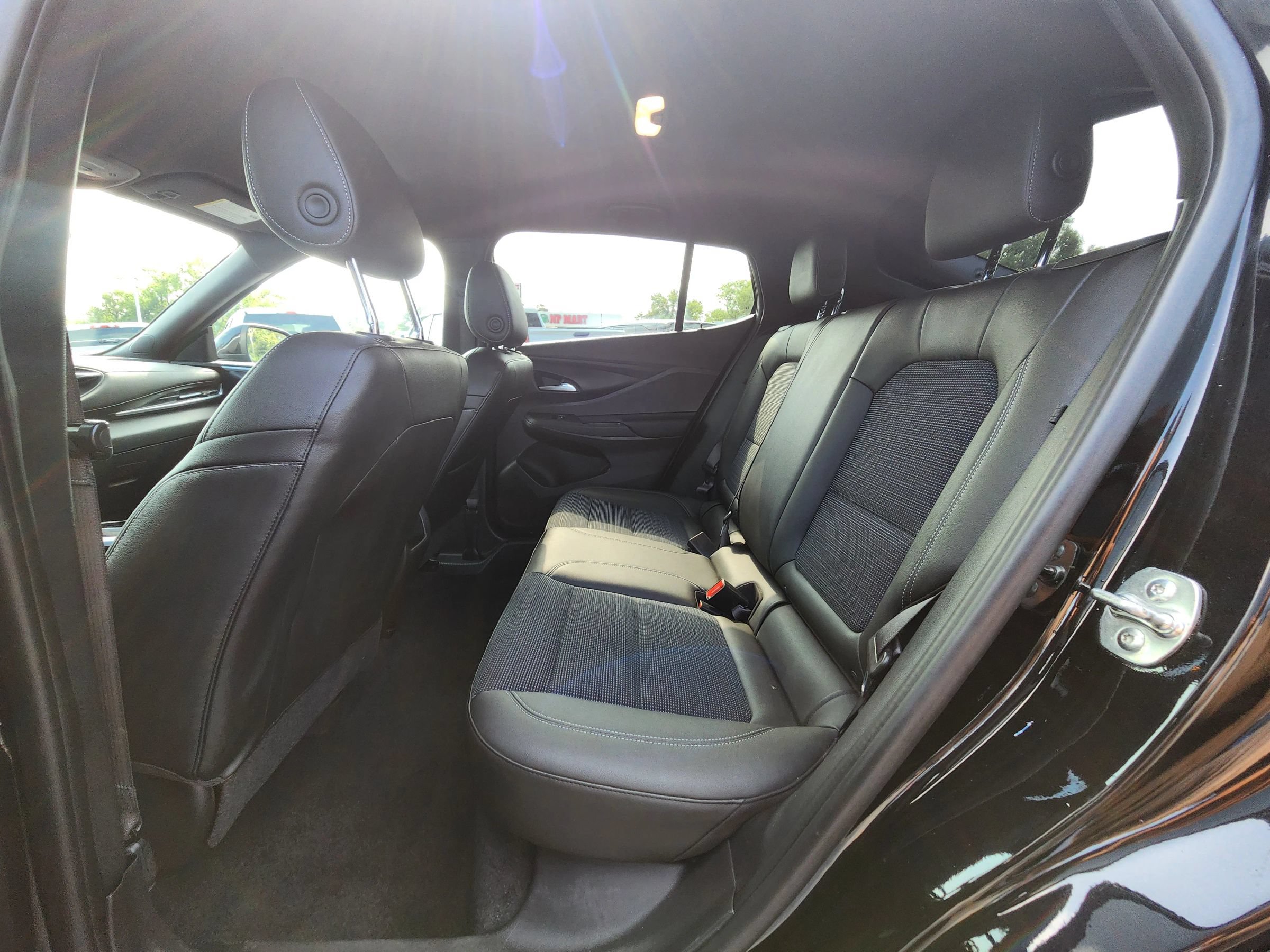 Used 2024 Buick Envista Sport Touring w/ Convenience I Package FWD image 18