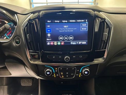 Used 2023 Chevrolet Traverse LT w/ Midnight/Sport Edition image 10