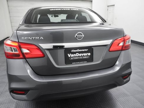 Used 2016 Nissan Sentra S image 8