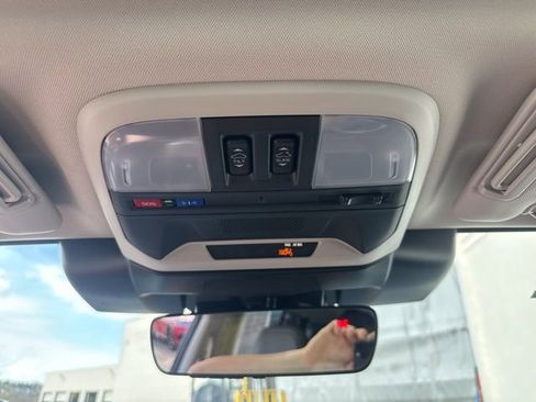 Used 2025 Subaru Crosstrek 2.5i Limited image 16