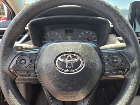 Certified 2025 Toyota Corolla LE w/ Convenience Package FWD image 21