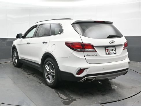 Used 2017 Hyundai Santa Fe AWD image 10