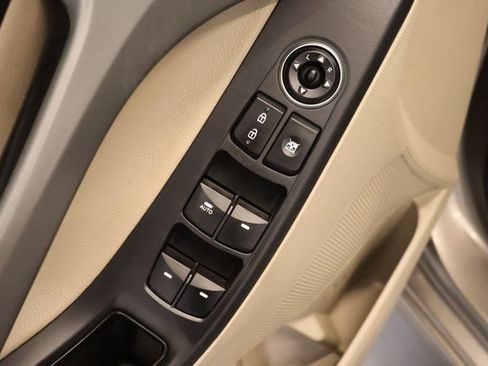 Used 2014 Hyundai Elantra Limited FWD image 10