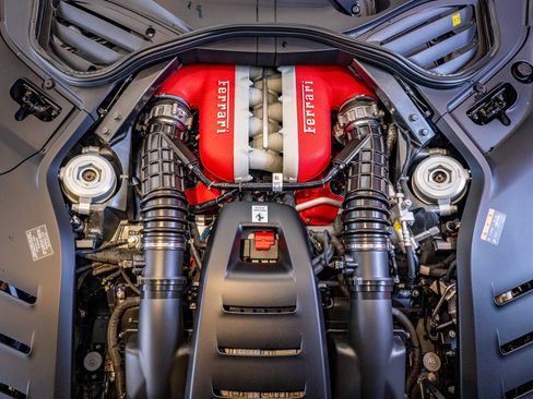 Used 2024 Ferrari Purosangue AWD/4WD image 34