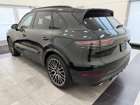 Certified 2023 Porsche Cayenne S image 3