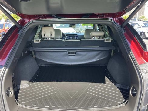 Used 2018 Cadillac XT5 Luxury w/ Driver Awareness Package image 24