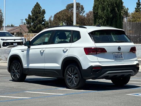Used 2022 Volkswagen Taos S FWD image 7