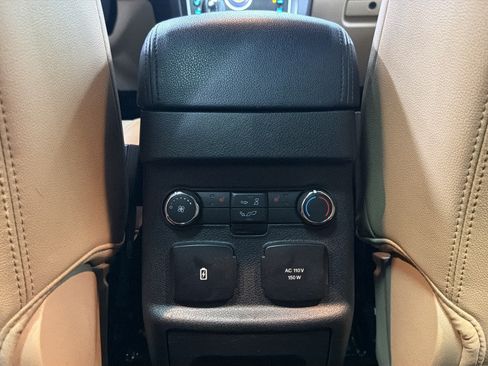Used 2016 Ford Explorer Limited AWD/4WD image 38