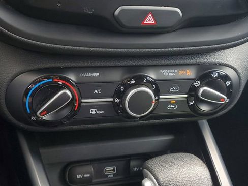 Used 2022 Kia Soul LX w/ Technology Package FWD image 28