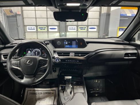 Used 2022 Lexus UX 250h w/ Premium Package AWD/4WD image 31
