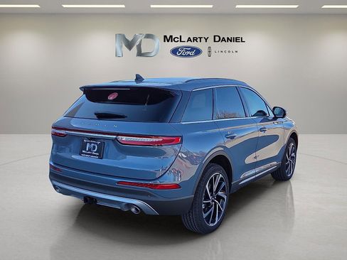 New 2026 Lincoln Corsair Reserve w/ Towing Package image 5