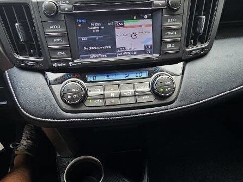 Used 2015 Toyota RAV4 XLE FWD image 7
