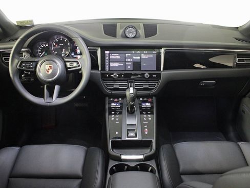 New 2026 Porsche Macan image 20