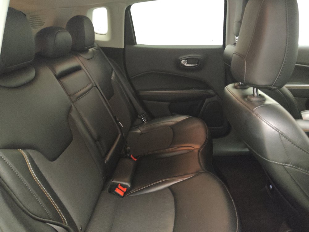 Used 2020 Jeep Compass Latitude AWD/4WD image 19