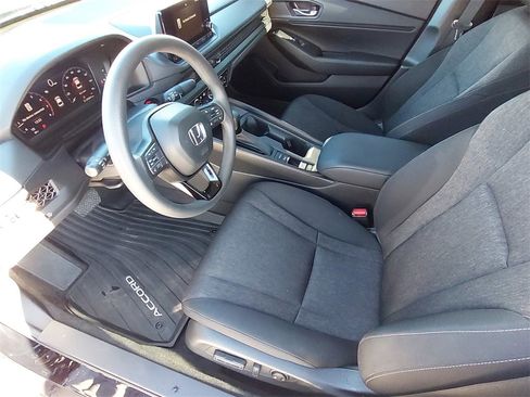 Used 2023 Honda Accord EX image 13
