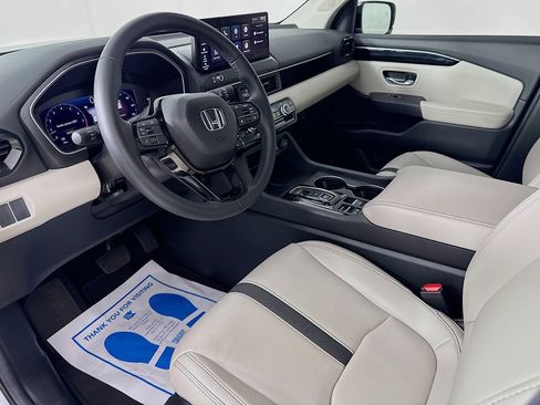 Used 2026 Honda Pilot EX-L image 11