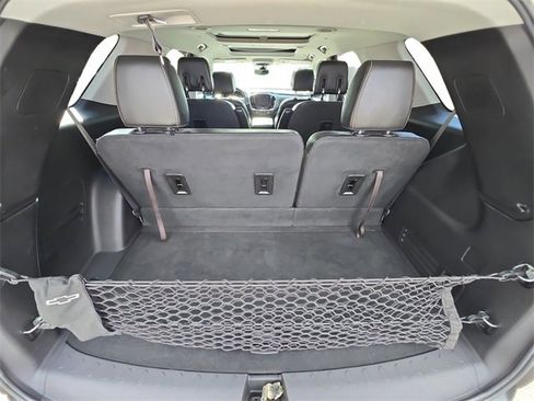 Used 2018 Chevrolet Traverse LT image 13