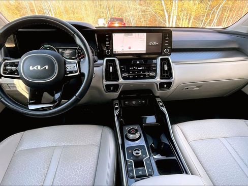 Used 2022 Kia Sorento SX image 15