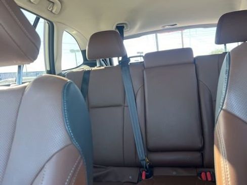 Used 2021 Subaru Outback Touring w/ Popular Package #2 image 19