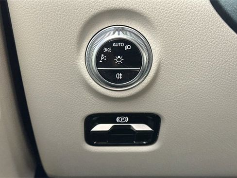 Certified 2023 Mercedes-Benz C 300 Sedan image 31